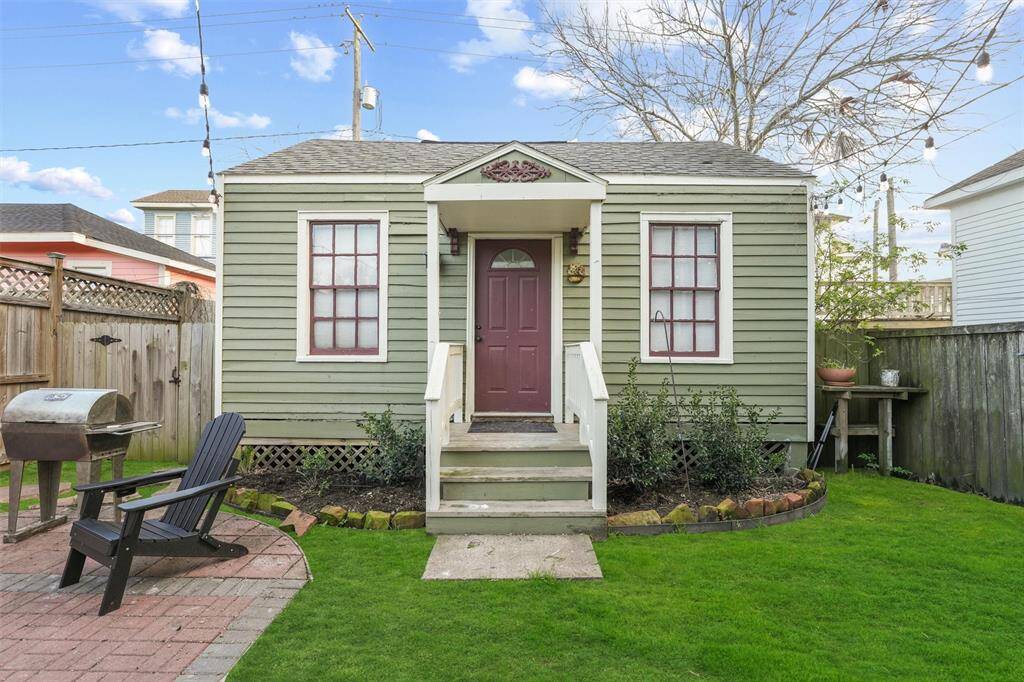 Fully restored carriage house. Perfect for extended family or additional income