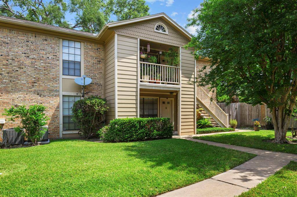 Welcome home! Condo unit is located on the lower level.