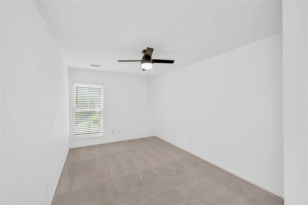 Secondary bedroom
