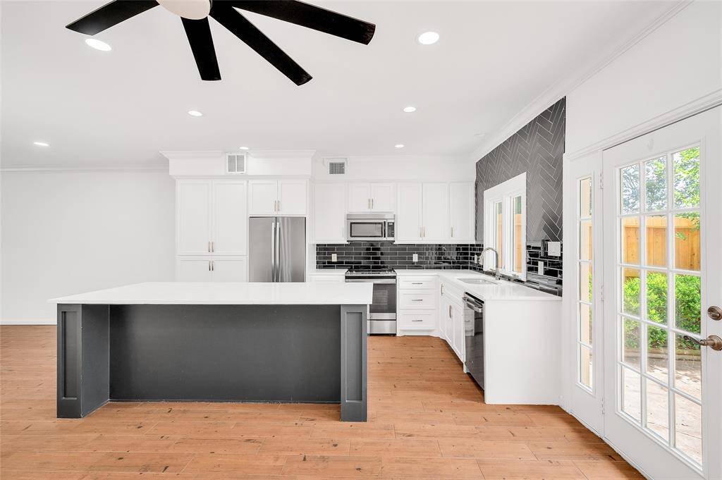 Island provides room for several stools