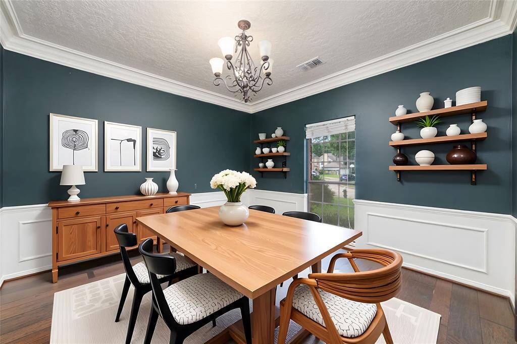 Dining room to your right as you enter the homevirtually staged