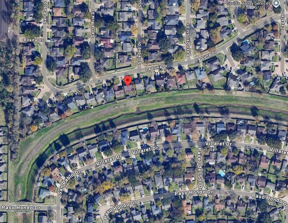 Home offers privacy with no back neighbors, as it backs onto a green belt with a trail that leads to the community park, pool and tennis courts