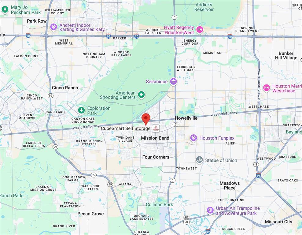 Conveniently situated close to major freeways and a variety of shopping options.