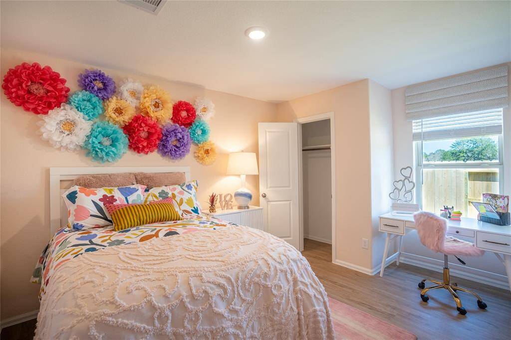 *Not actual home, pictures representative of same floor plan*