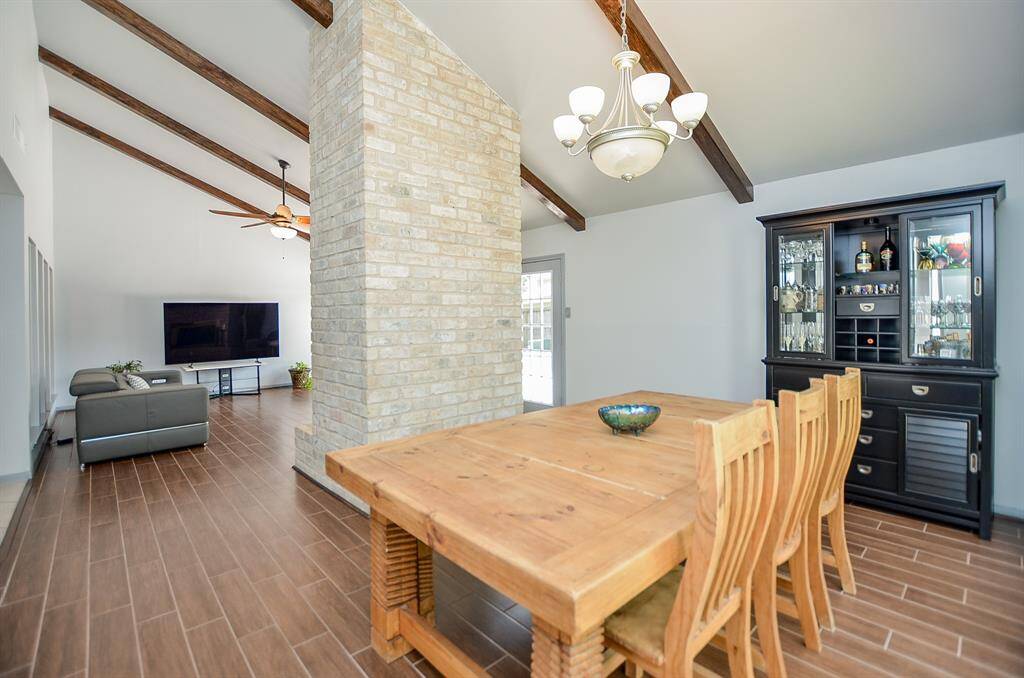 Note the ease of moving through the house.  Great flow for entertaining.