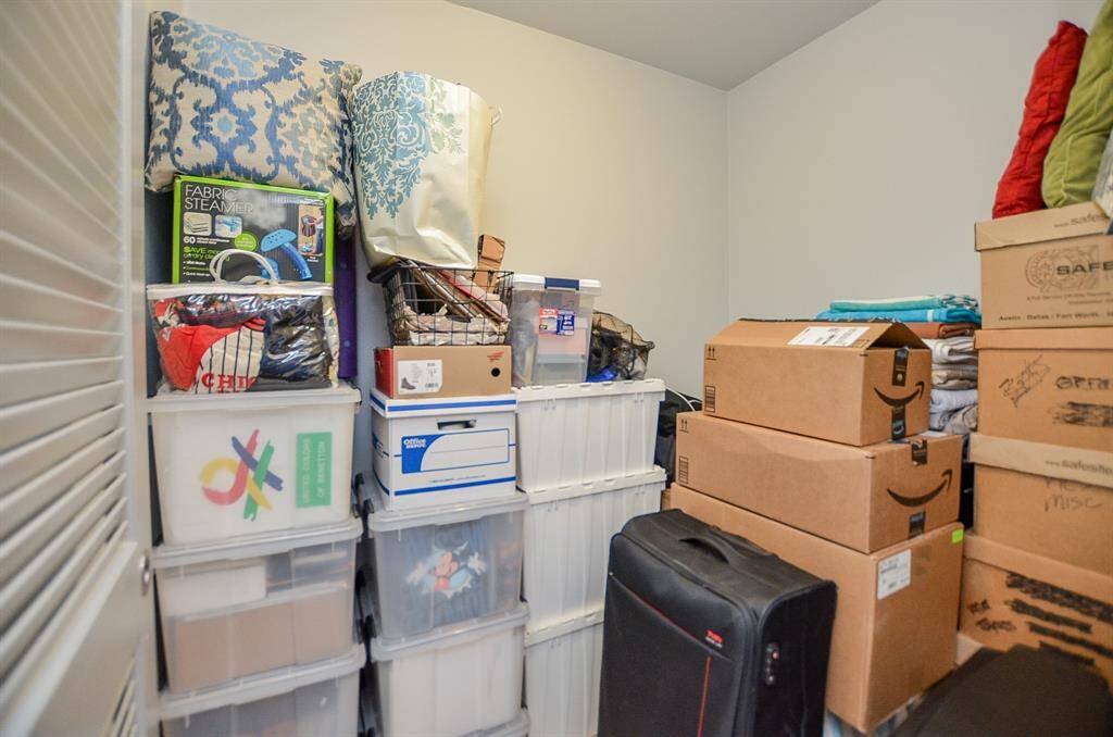 This room off of the Utility area might be the perfect place to store all your wonderful seasonal decorations or perhaps gaming area..