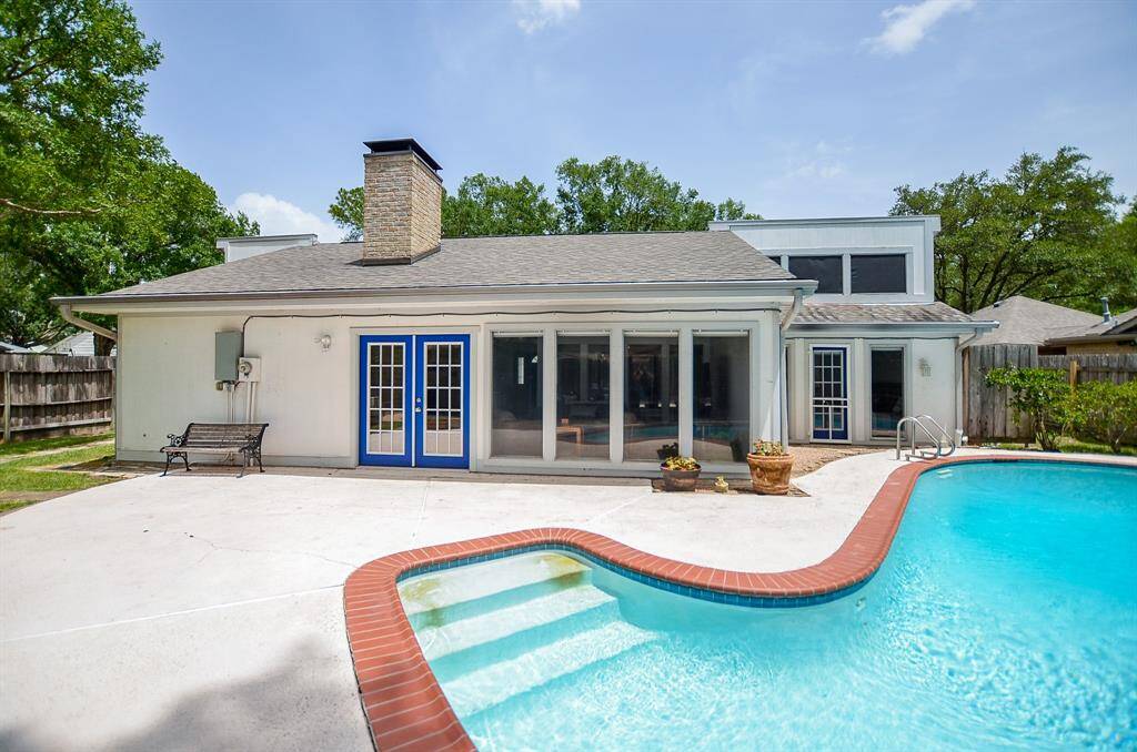 Pool party on the patio!