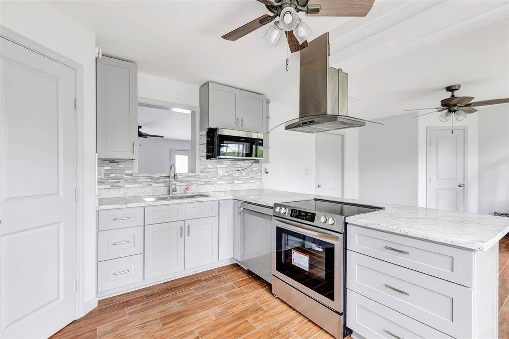 All new stainless steel appliances complete with warranty