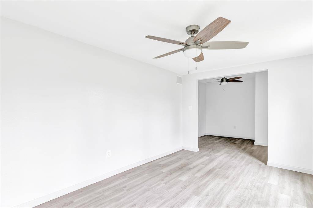 Spacious secondary bedroom