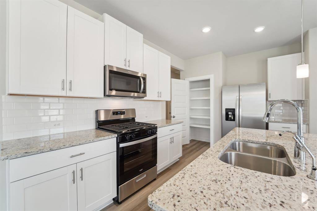 Photo is not of the actual home but is an inspirational photo of builder’s model home and may depict options, furnishings, and/or decorator features that are not included.