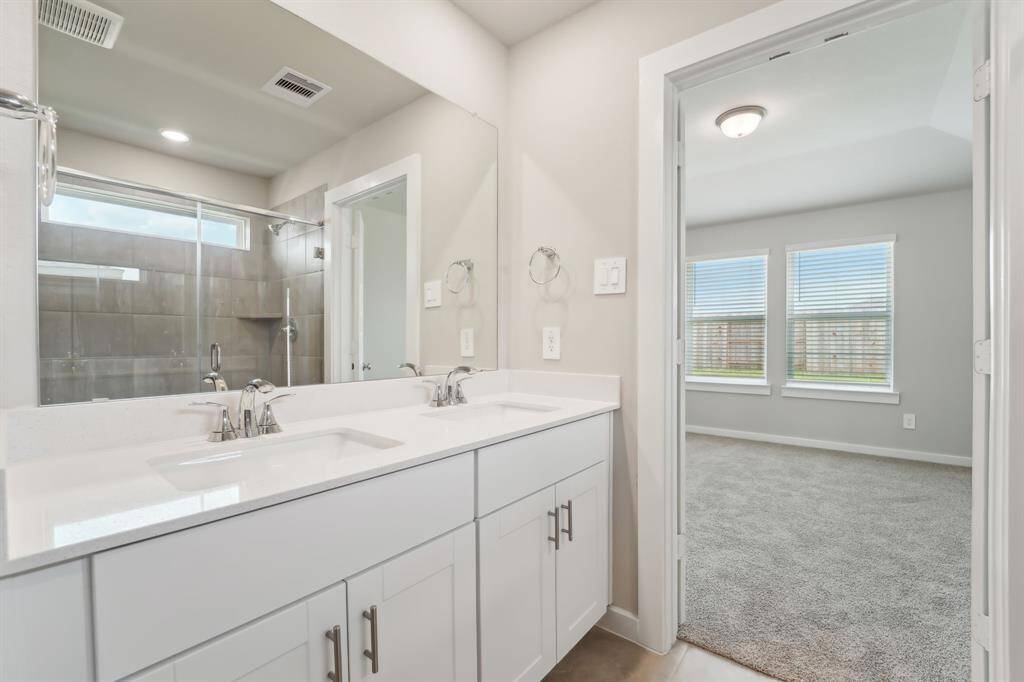 Photo is not of the actual home but is an inspirational photo of builder’s model home and may depict options, furnishings, and/or decorator features that are not included.