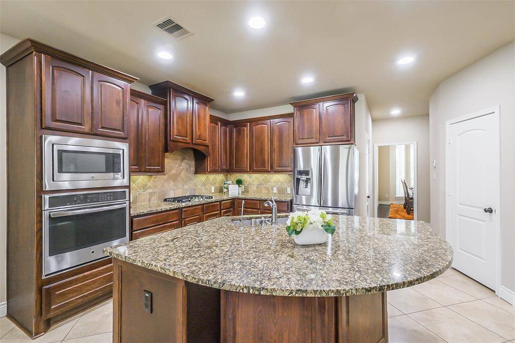 Large island with granite top