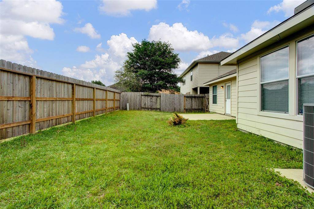 Spacious backyard