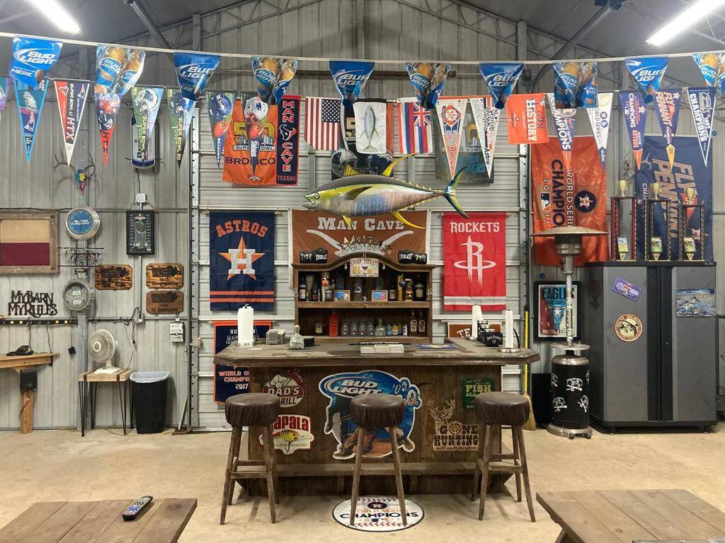 Rolling bay doors aren’t just practical, they’re perfect for parties. Open them wide to let the breeze in, create a seamless indoor-outdoor flow, and turn this steel building into the ultimate gathering spot for game days, cookouts, or unforgettable celebrations.
