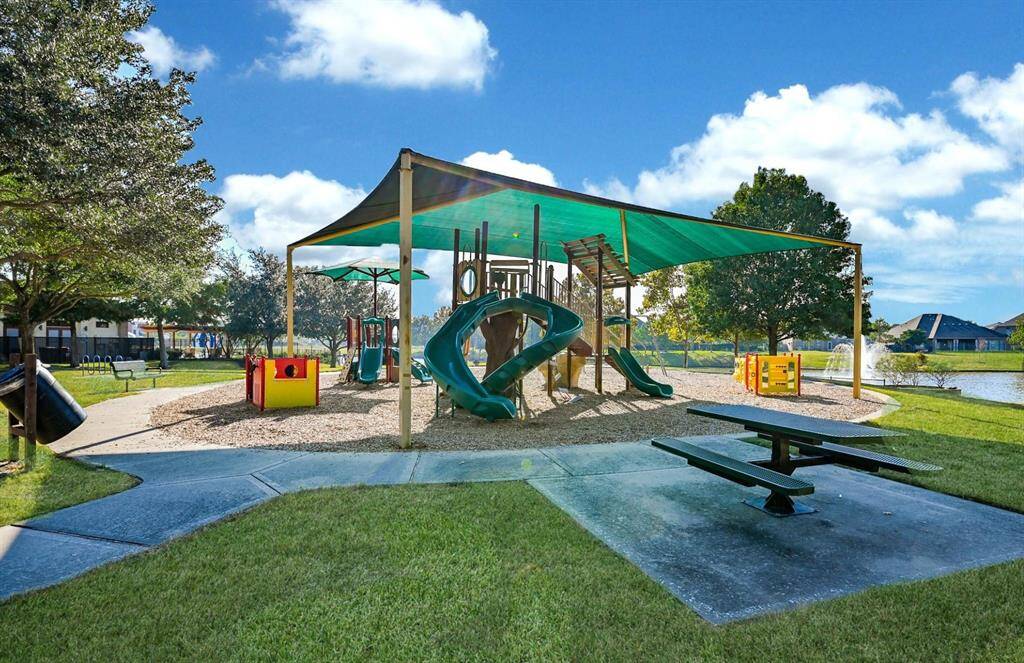 The community features multiple playgrounds for children