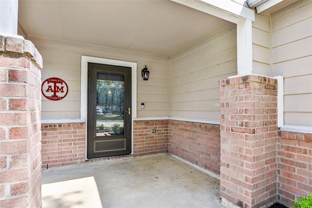 Large covered front porch - you will love to decorate for all the holidays and plenty of space to get out of the elements if you need coverage.