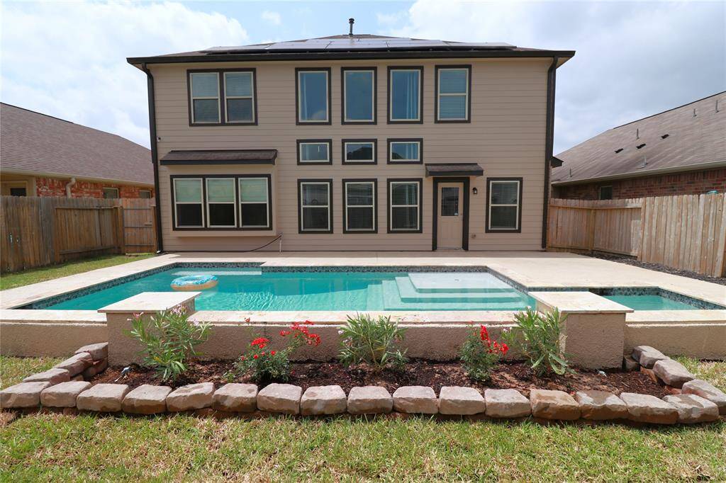 Private pool