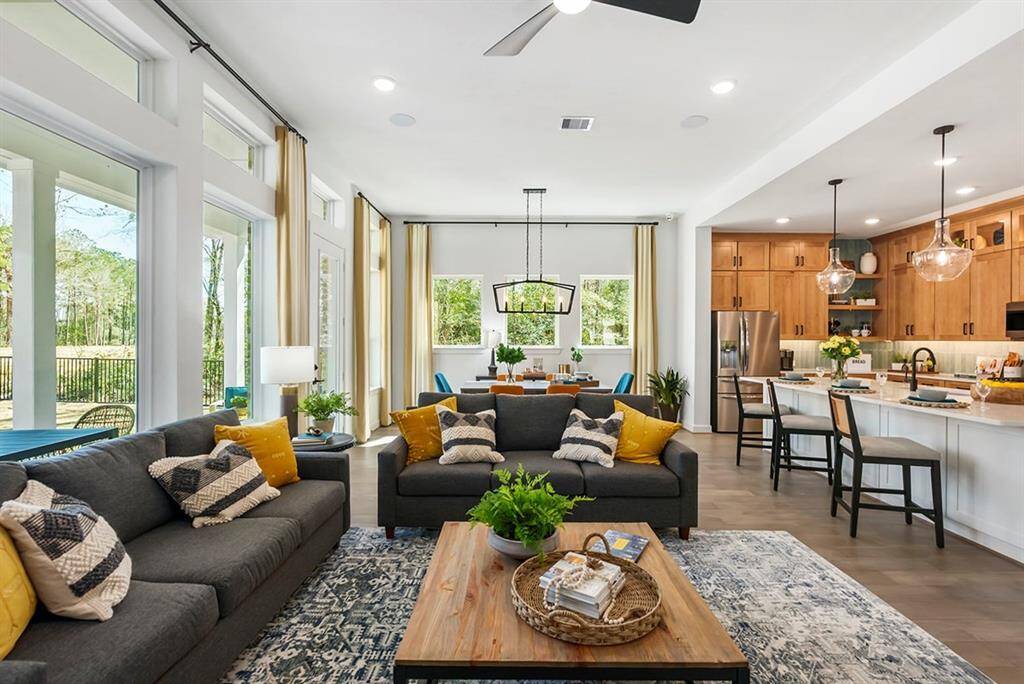 Photo does not represent actual home options and selection. Ask Sales consultant for specific selections.