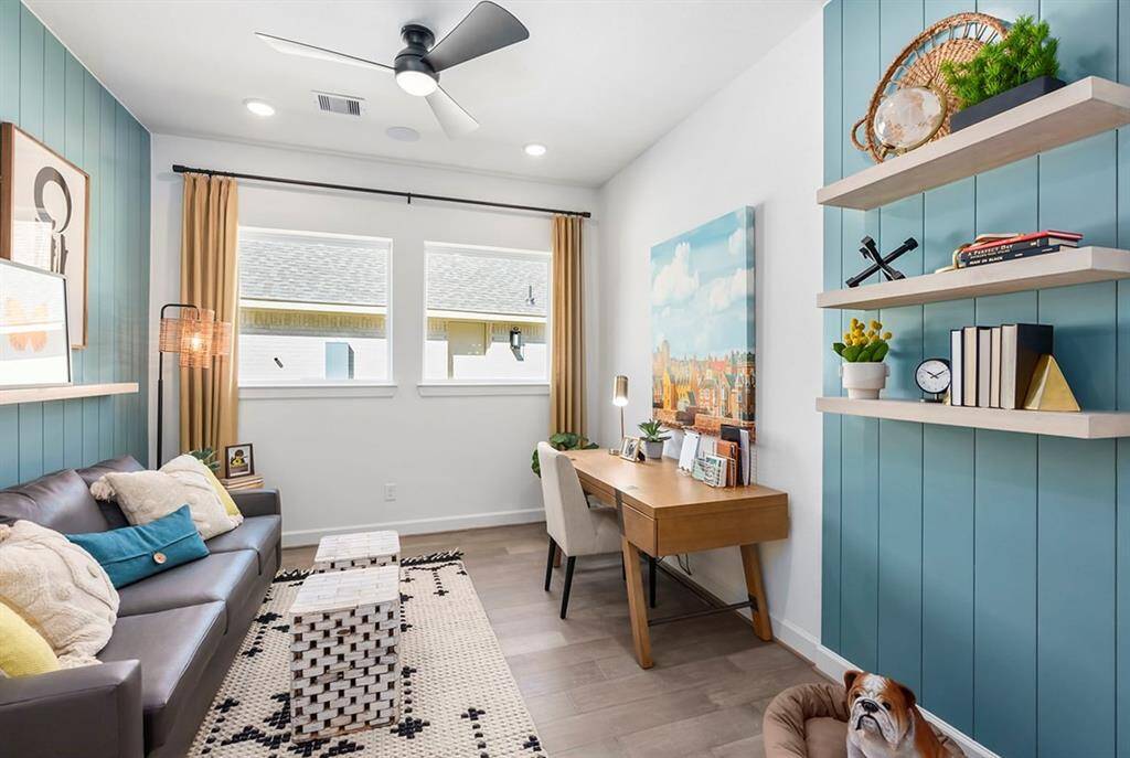 Photo does not represent actual home options and selection. Ask Sales consultant for specific selections.