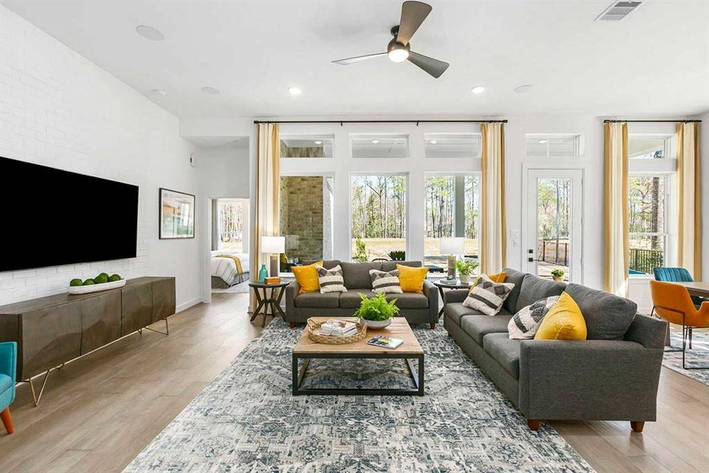 Photo does not represent actual home options and selection. Ask Sales consultant for specific selections.