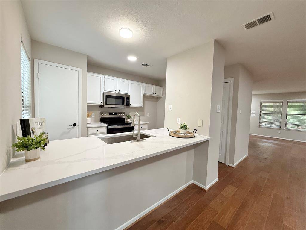 New quartz countertops