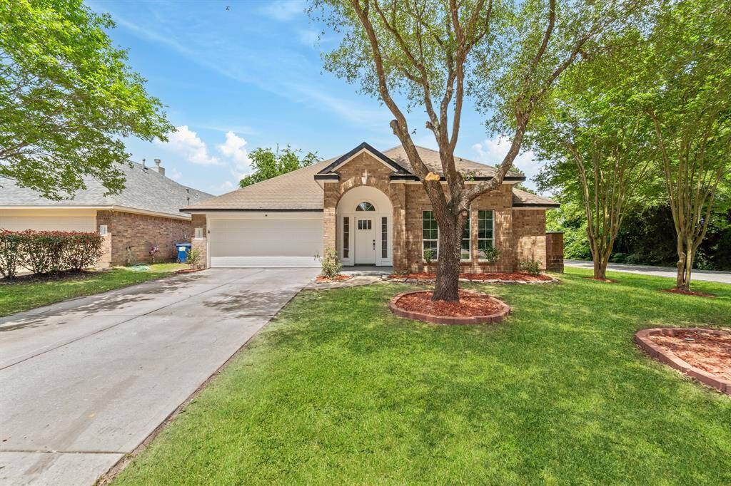 WELCOME TO THIS BEATIFUL FULLY REMODELED HOME