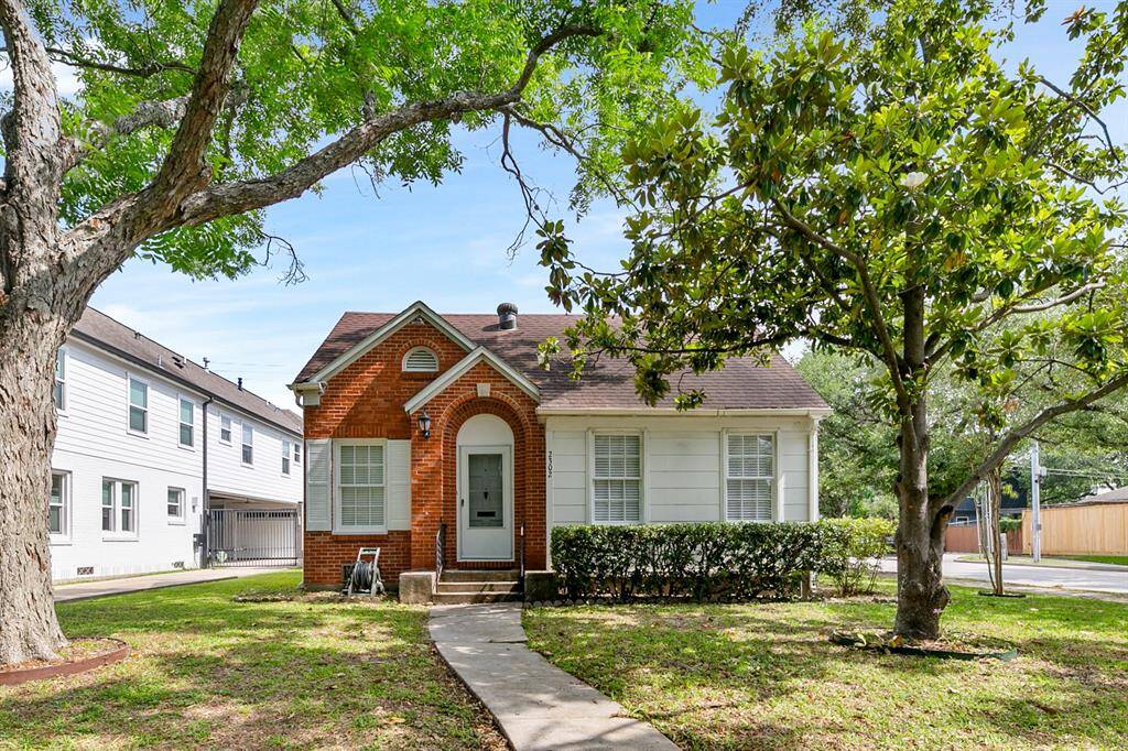 Welcome to 2302 Shakespeare Street!
