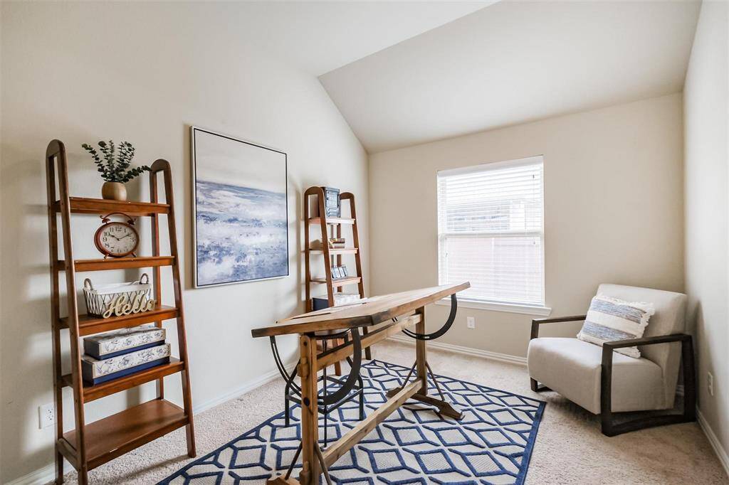 Study or 4th bedroom/flex room.