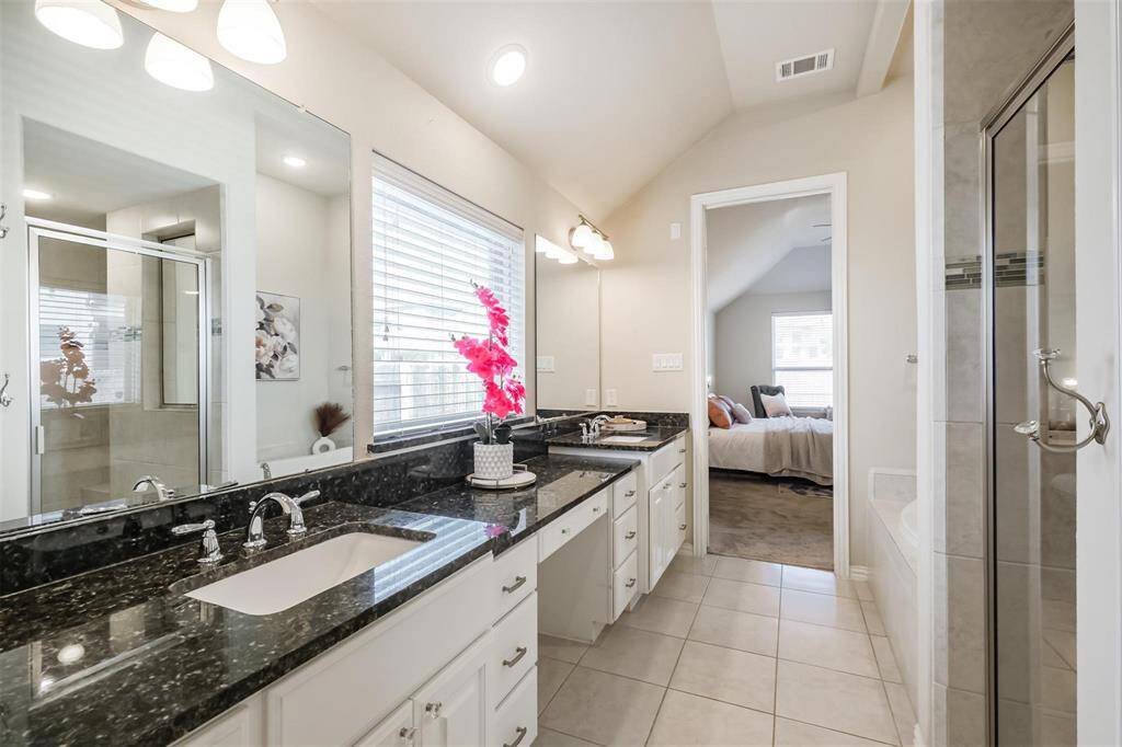 Ample space for storage andgetting ready