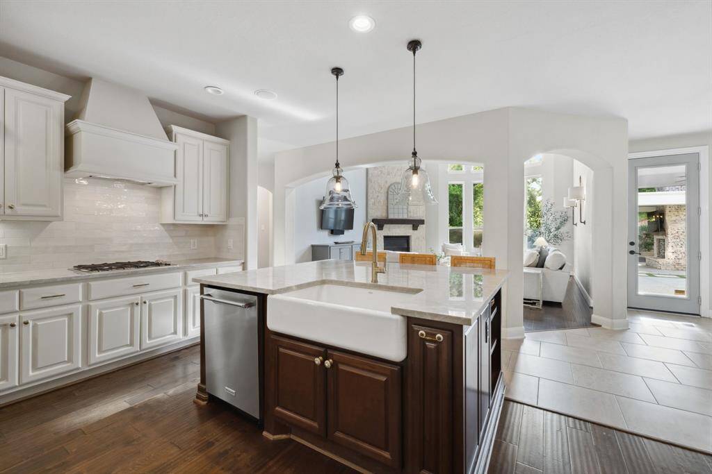Quartzite countertops added in 2024