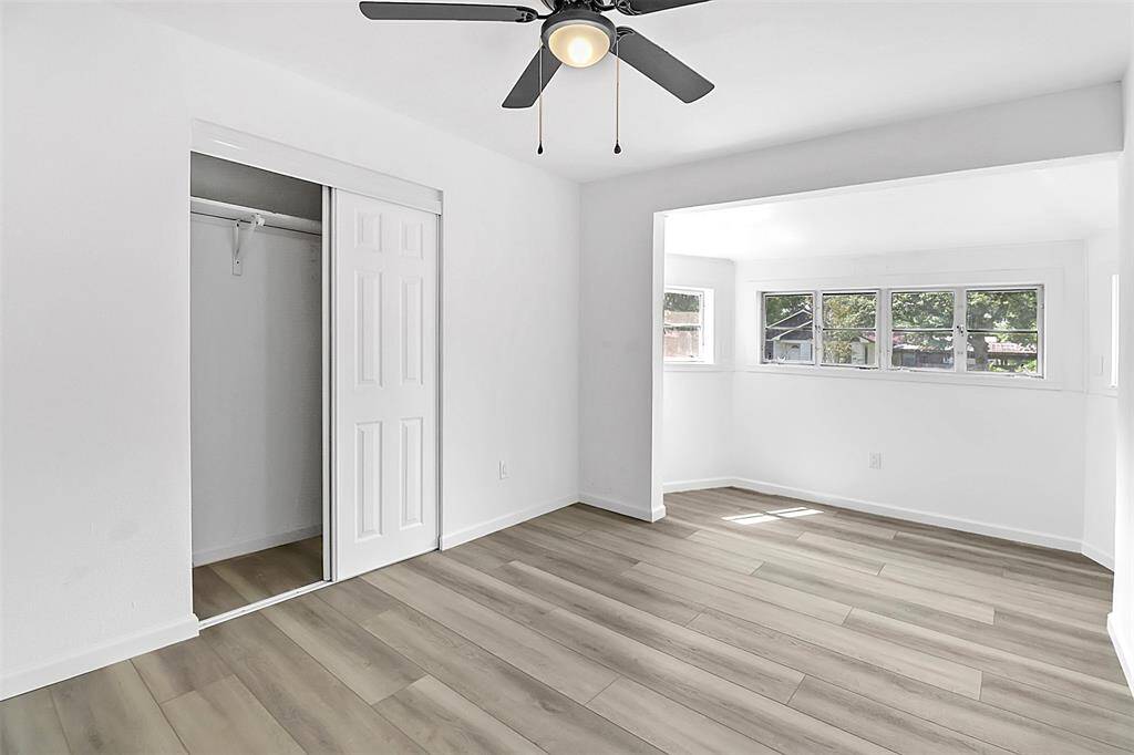 2nd guest bedroom with large closet