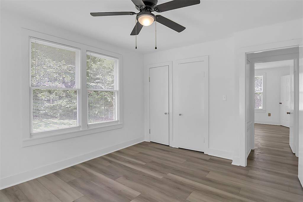 3rd guest bedroom with 2 walk in closets