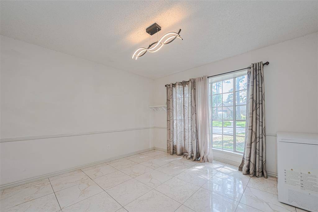 Spacious for large gatherings