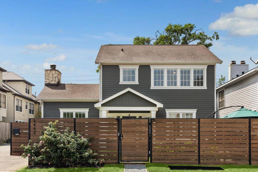 Another exterior view of 2602 Nantucket