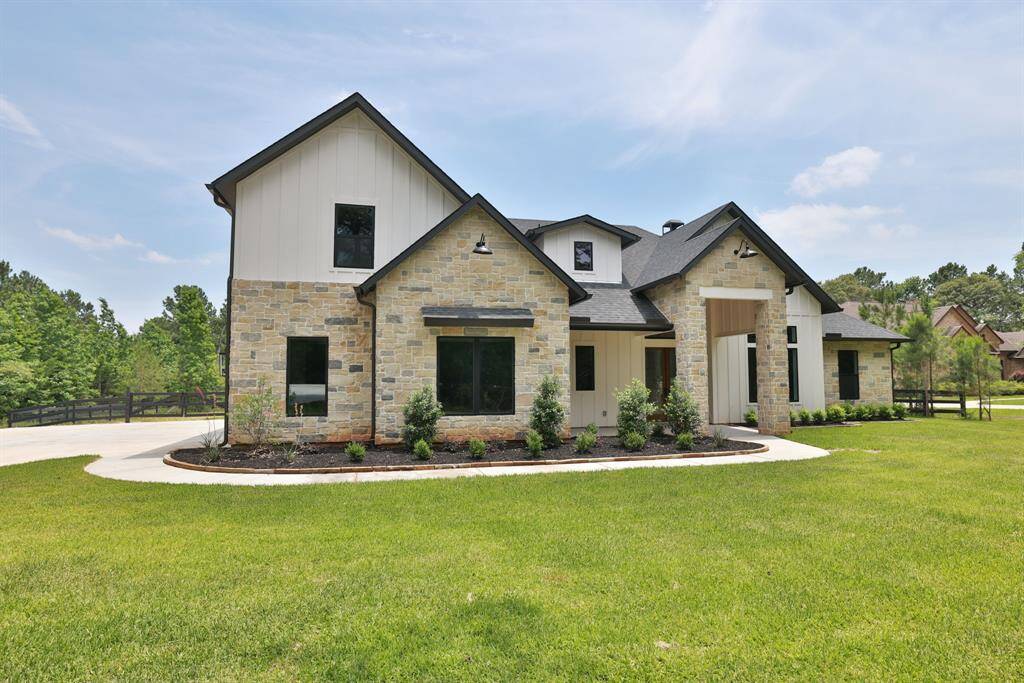 Discover your dream home at 26207 Crown Ct—a stunning, spacious new construction designed to meet all your needs.