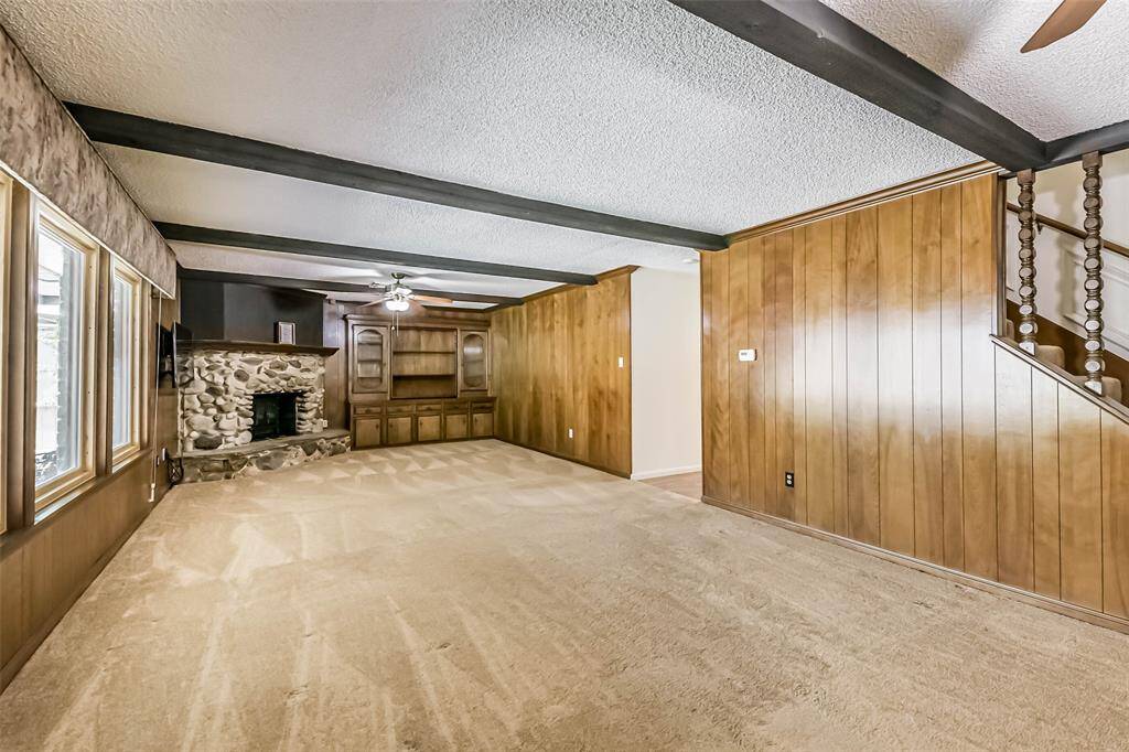 view into living area and entry way