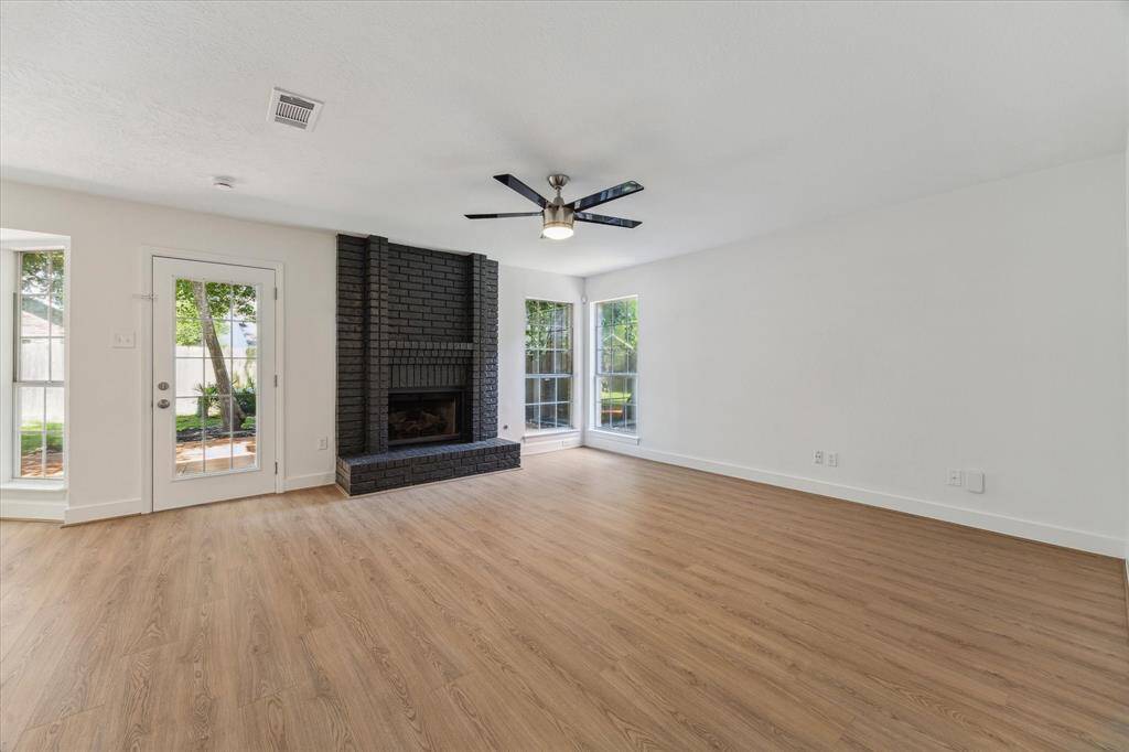 Another view of the fireplace, what a beautiful space!!