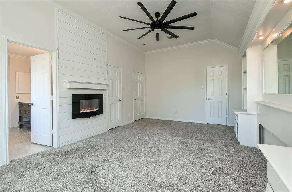 Floor 2 - Primary Bedroom