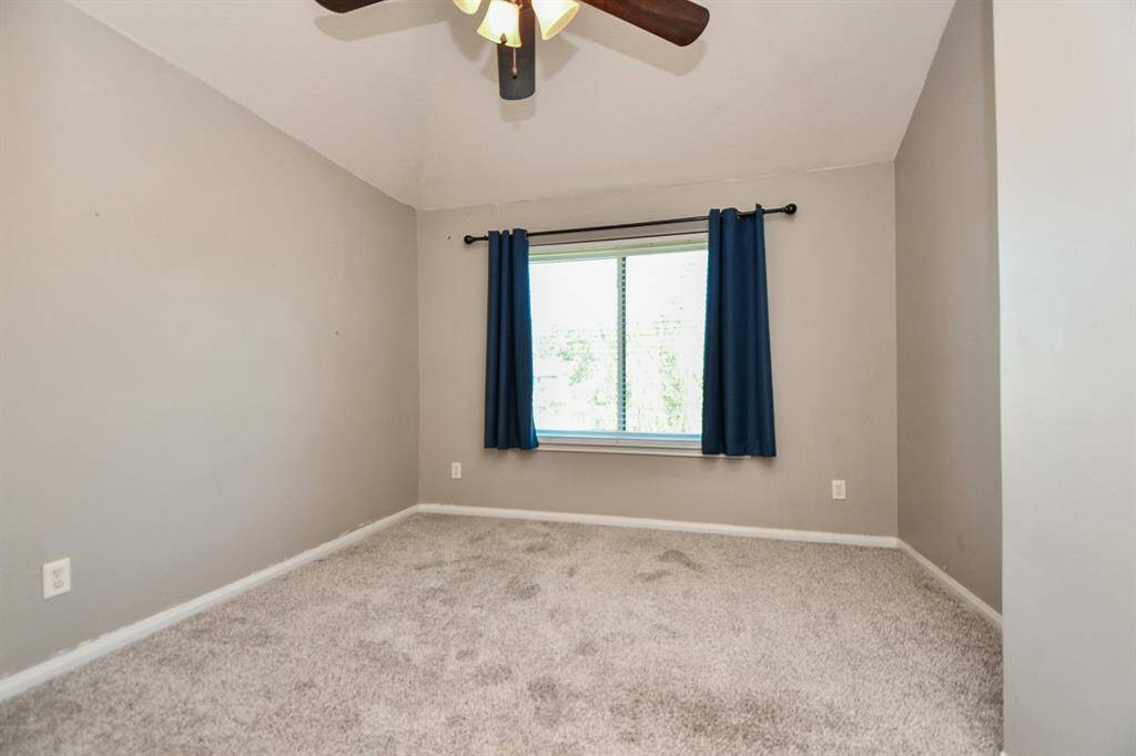 Floor 2 - Bedroom 2