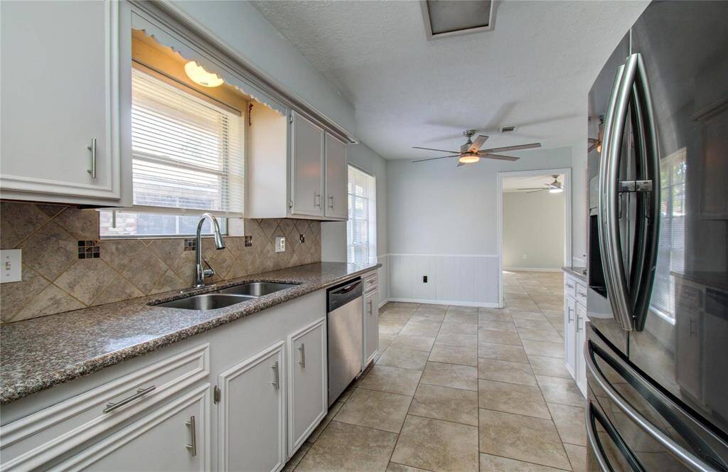 Kitchen 4