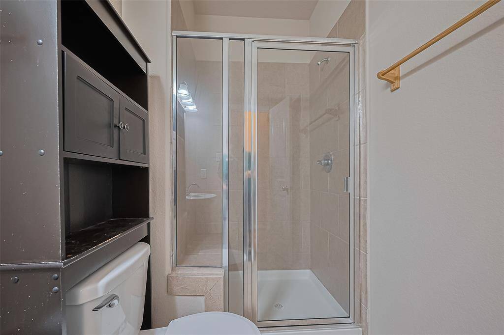 Full Bathroom #1 - 1st Floor