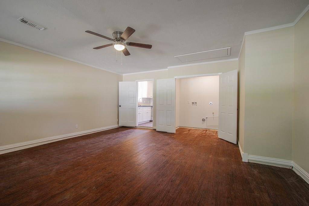 Washer and dryer connection located inthis spacious room with hard woodfloors