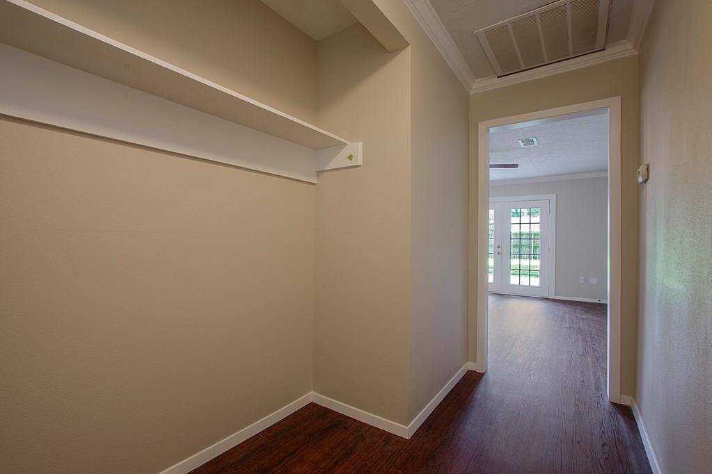 Front door entry has a hall closetbegging for bench/shoe storage and aplace to hang jackets and backpacks