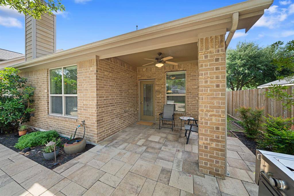 Enjoy a great barbecue on your amazing covered patio which also includes a ceiling fan.
