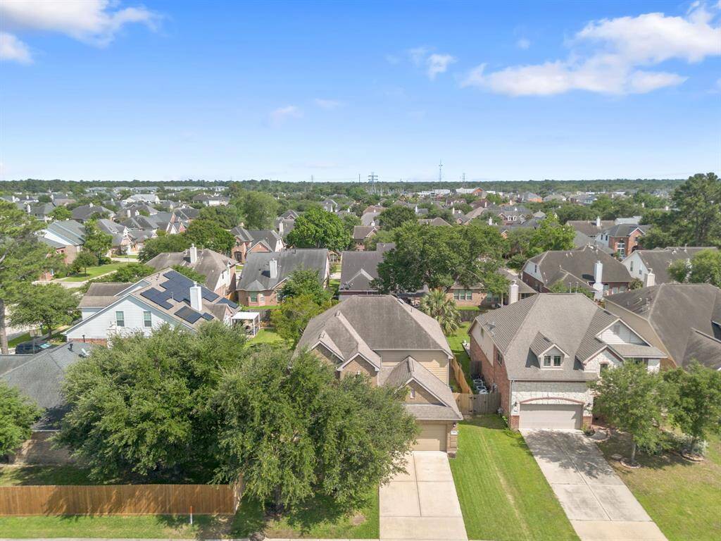 Located in the vibrant community of Country Lake Estates, this property has many amenities nearby.