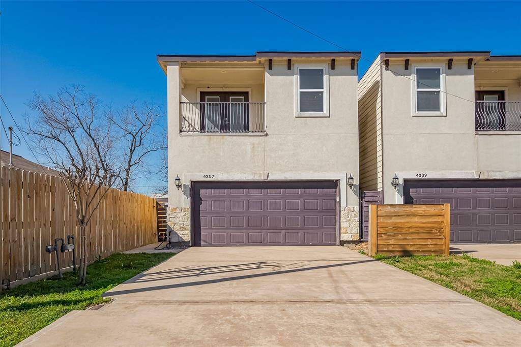 This wonderful townhome is a dream come true with many wonderful amenities. Lets go inside. You will be glad you did!