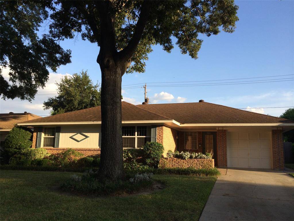 Welcome home to 4601 Libbey