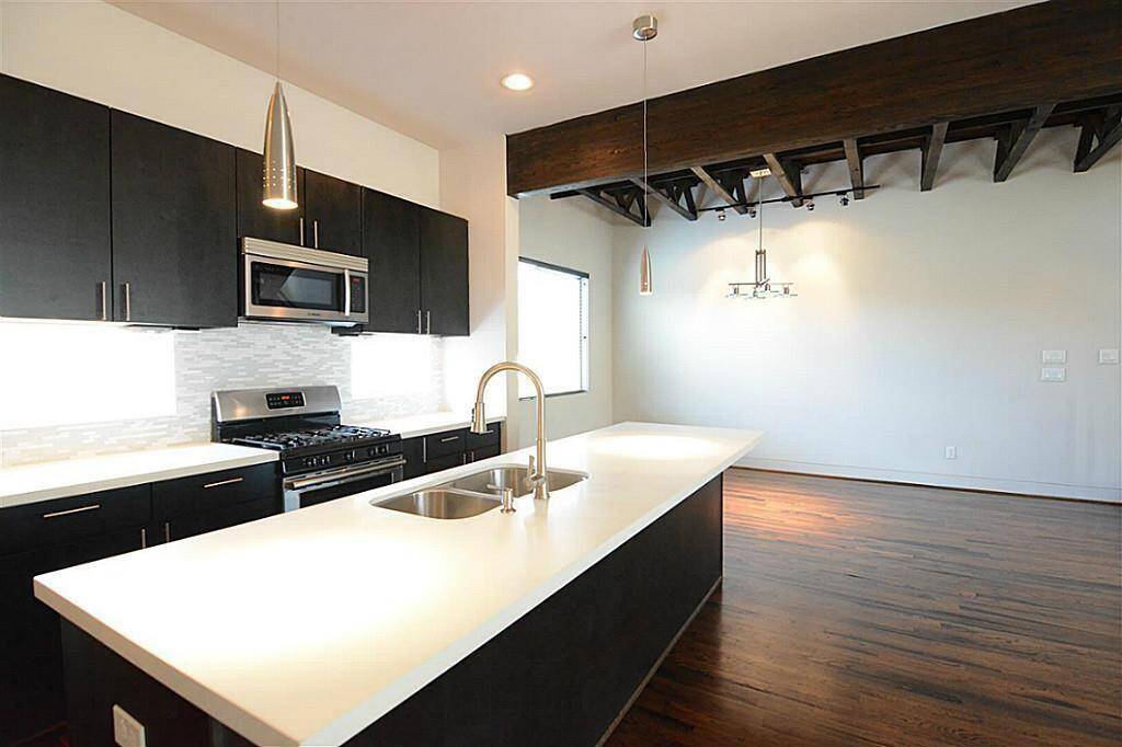 Dining area, you call it casual or formal? I call it formal with beautiful ceiling detail and lighting
