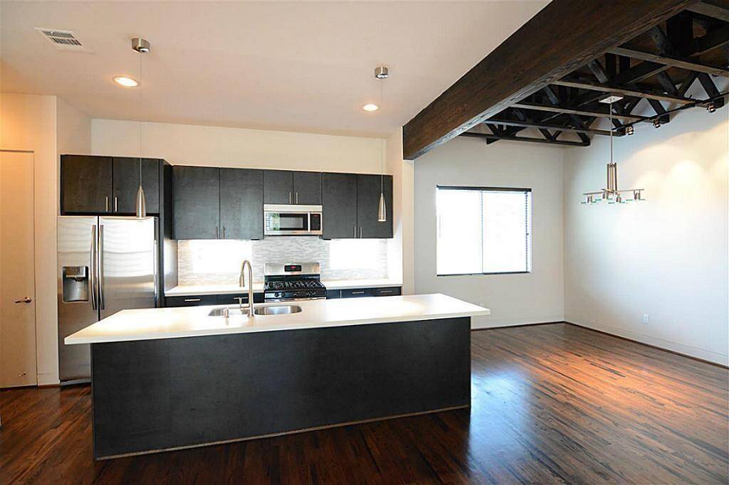 Whole family at eye level- open floor plan
