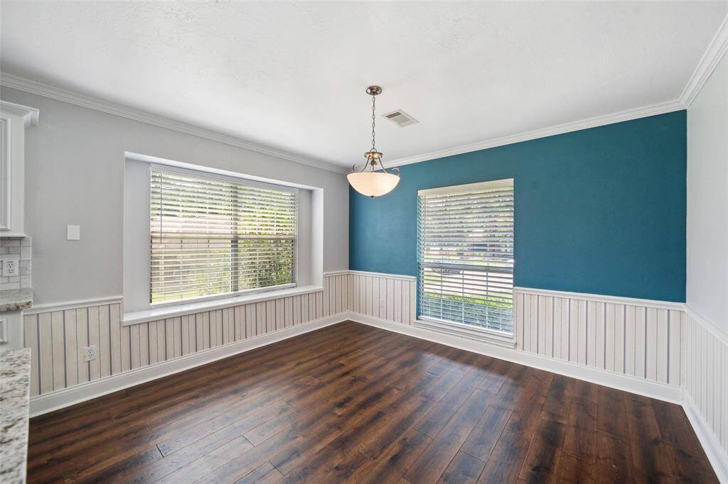 Very spacious breakfast room also has plenty of natural light coming in.